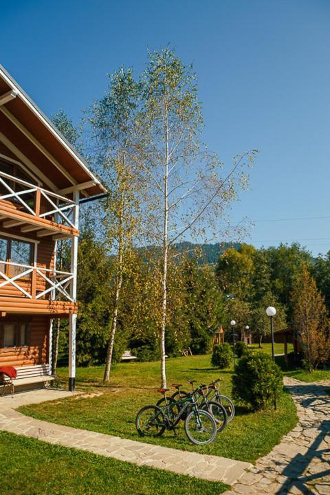 Gorycvit Hotel Verkhniy Yasenov Buitenkant foto