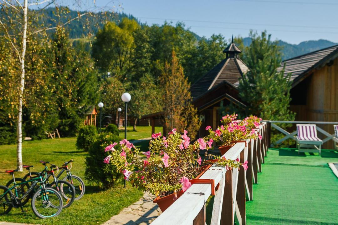 Gorycvit Hotel Verkhniy Yasenov Buitenkant foto