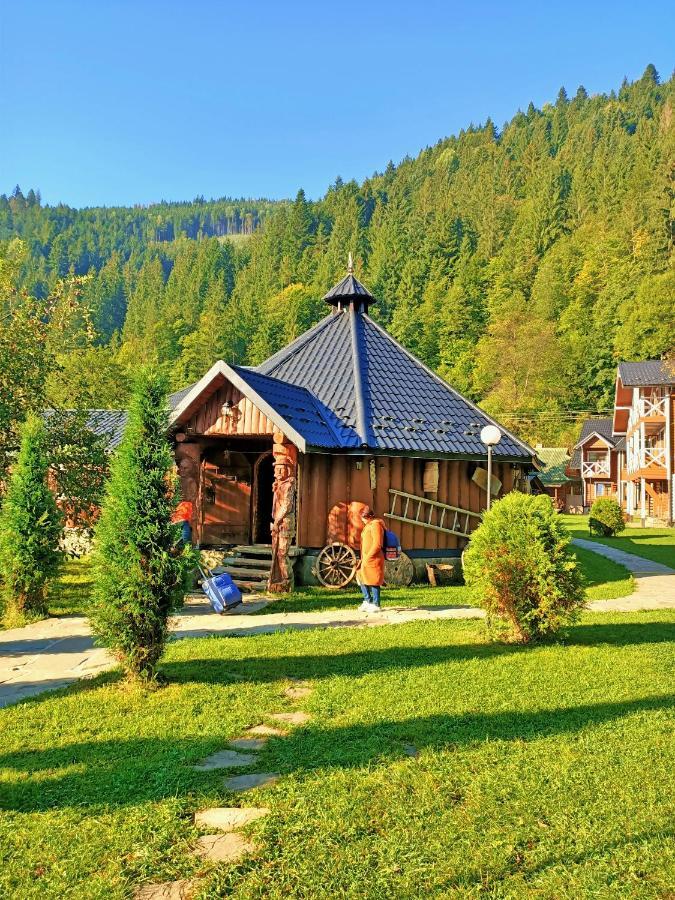 Gorycvit Hotel Verkhniy Yasenov Buitenkant foto