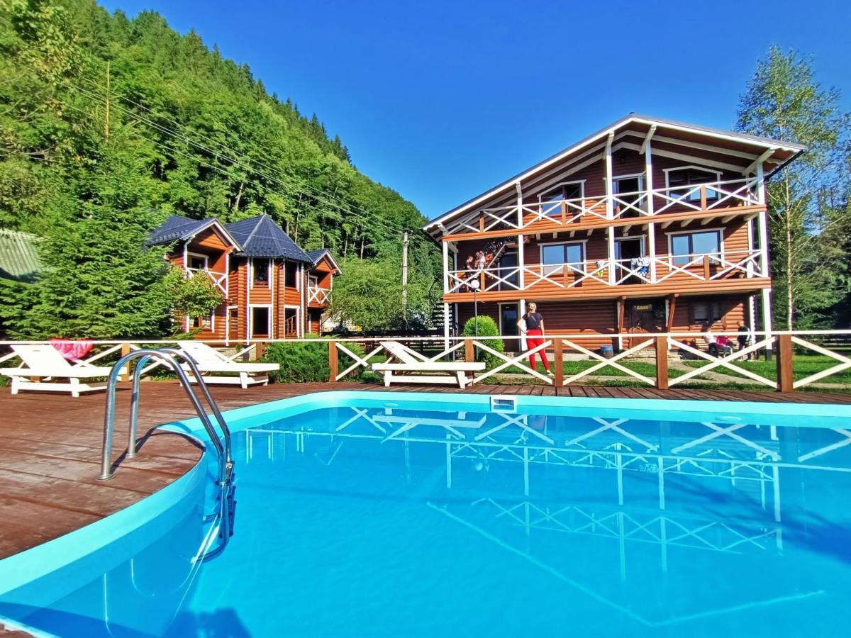 Gorycvit Hotel Verkhniy Yasenov Buitenkant foto