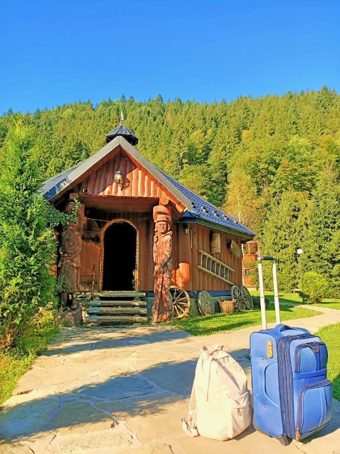 Gorycvit Hotel Verkhniy Yasenov Buitenkant foto