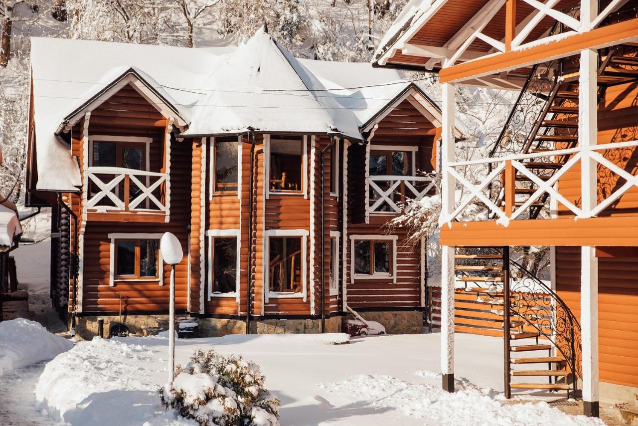 Gorycvit Hotel Verkhniy Yasenov Buitenkant foto