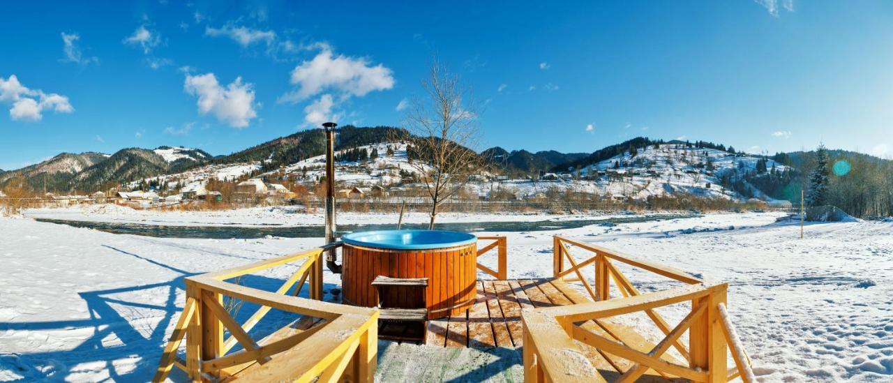 Gorycvit Hotel Verkhniy Yasenov Buitenkant foto