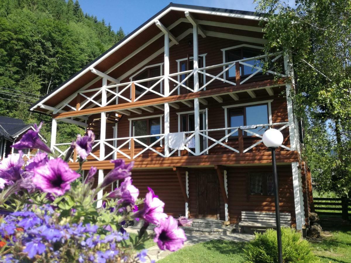 Gorycvit Hotel Verkhniy Yasenov Buitenkant foto